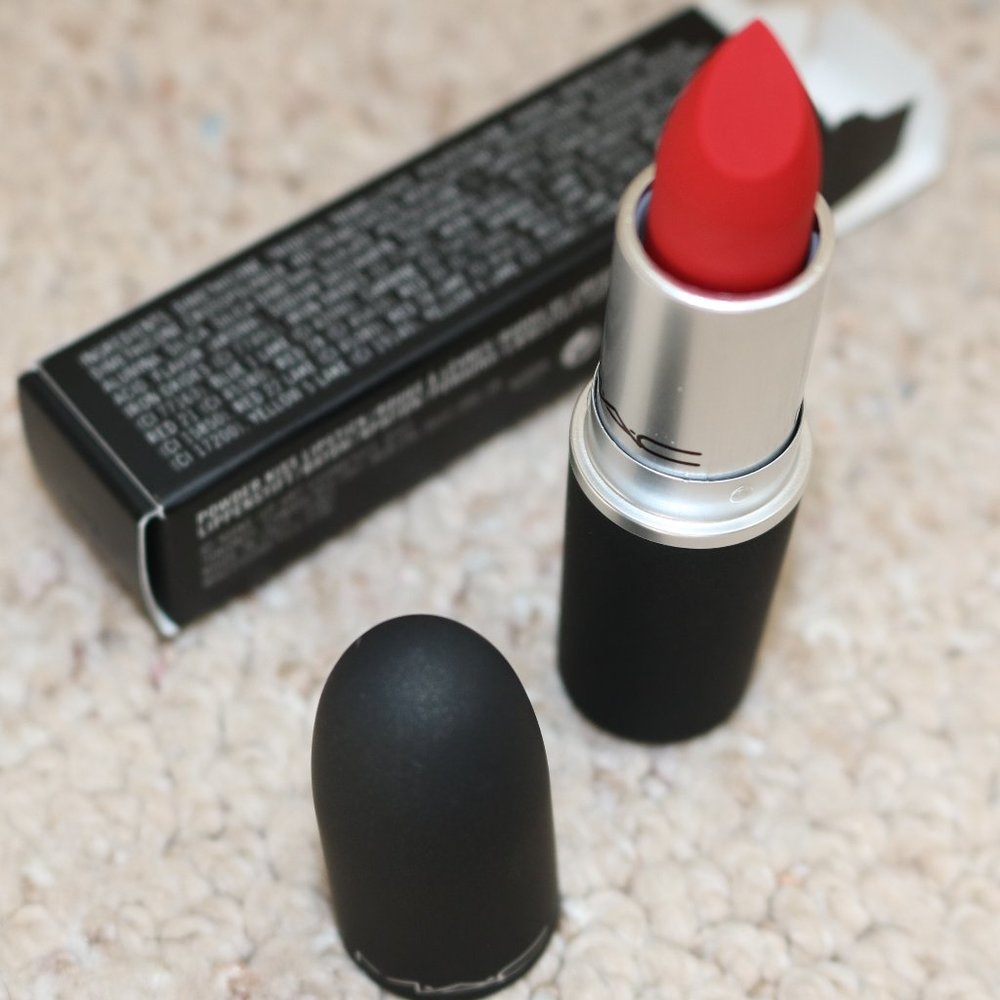 MAC Powder Kiss Lipstick in Werk Werk Werk